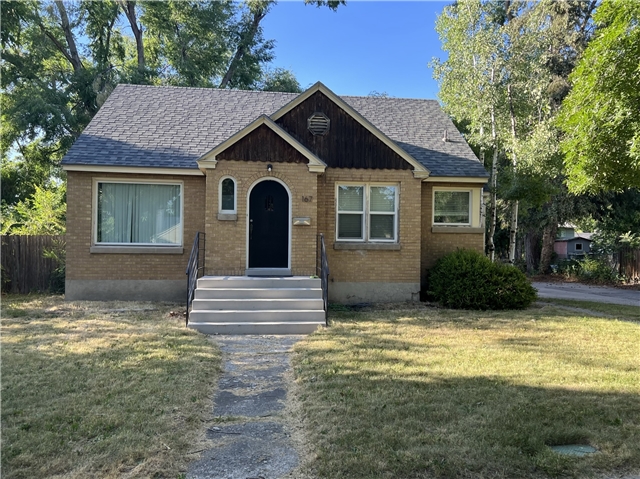 Logan Single Room: 167 W 500 N