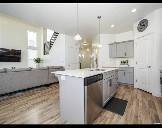 Riverton Townhome: 16086 S Truss Dr