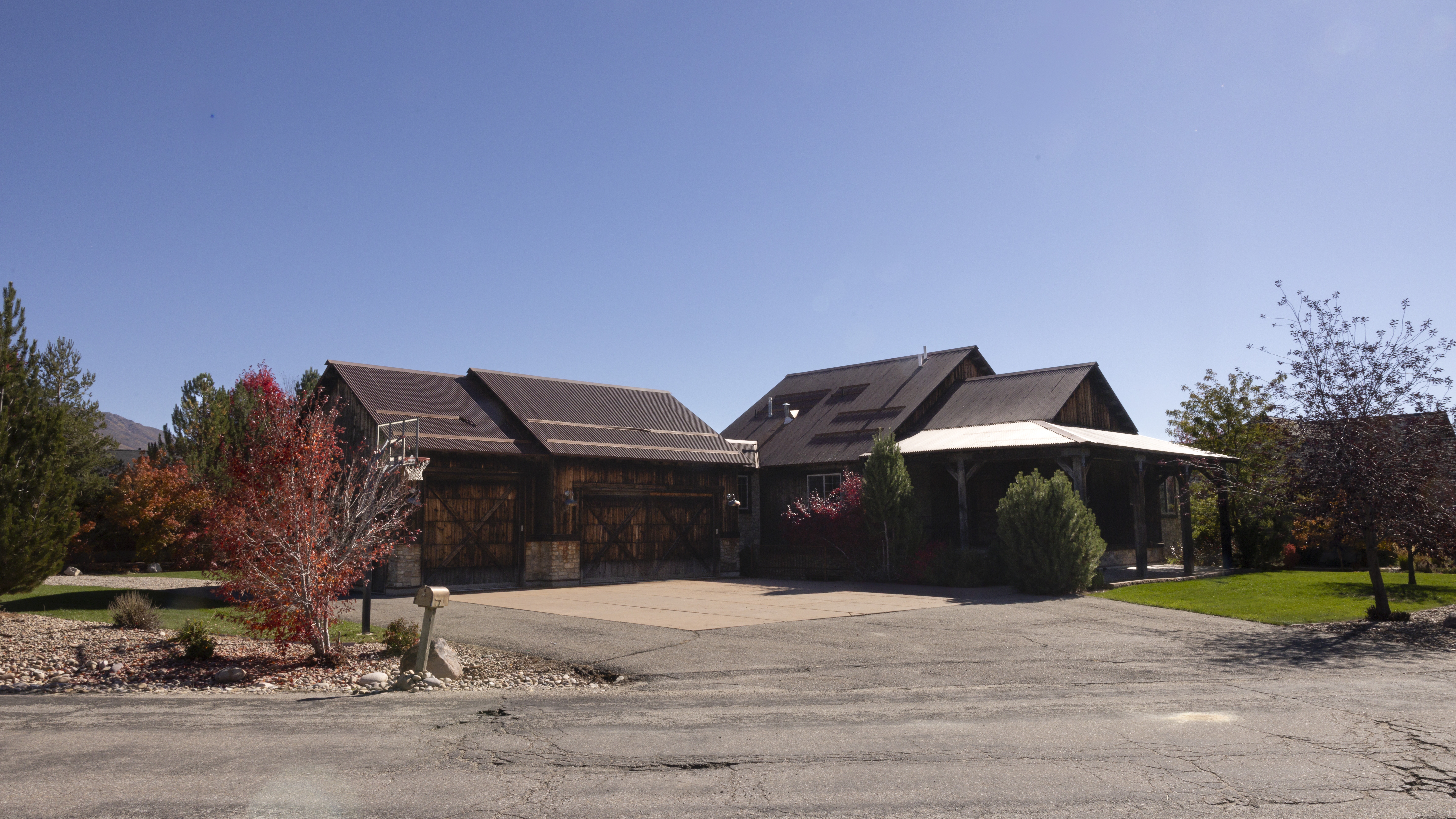 Eden House: 4622 N 3150 E