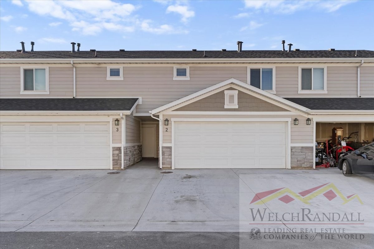 Ogden Townhome: 1177 W Shady Brook Ln