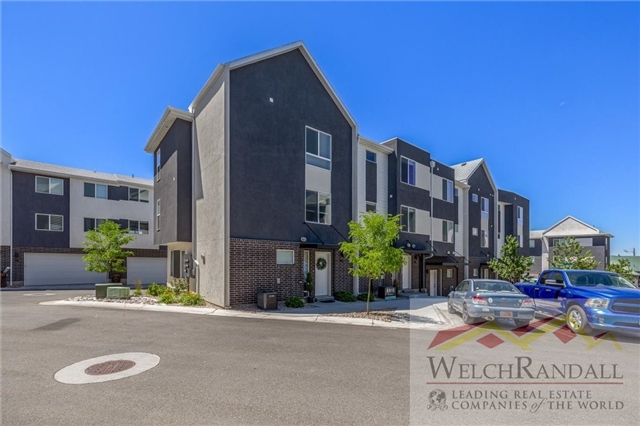 Clearfield Townhome: 82 E Weekes Way