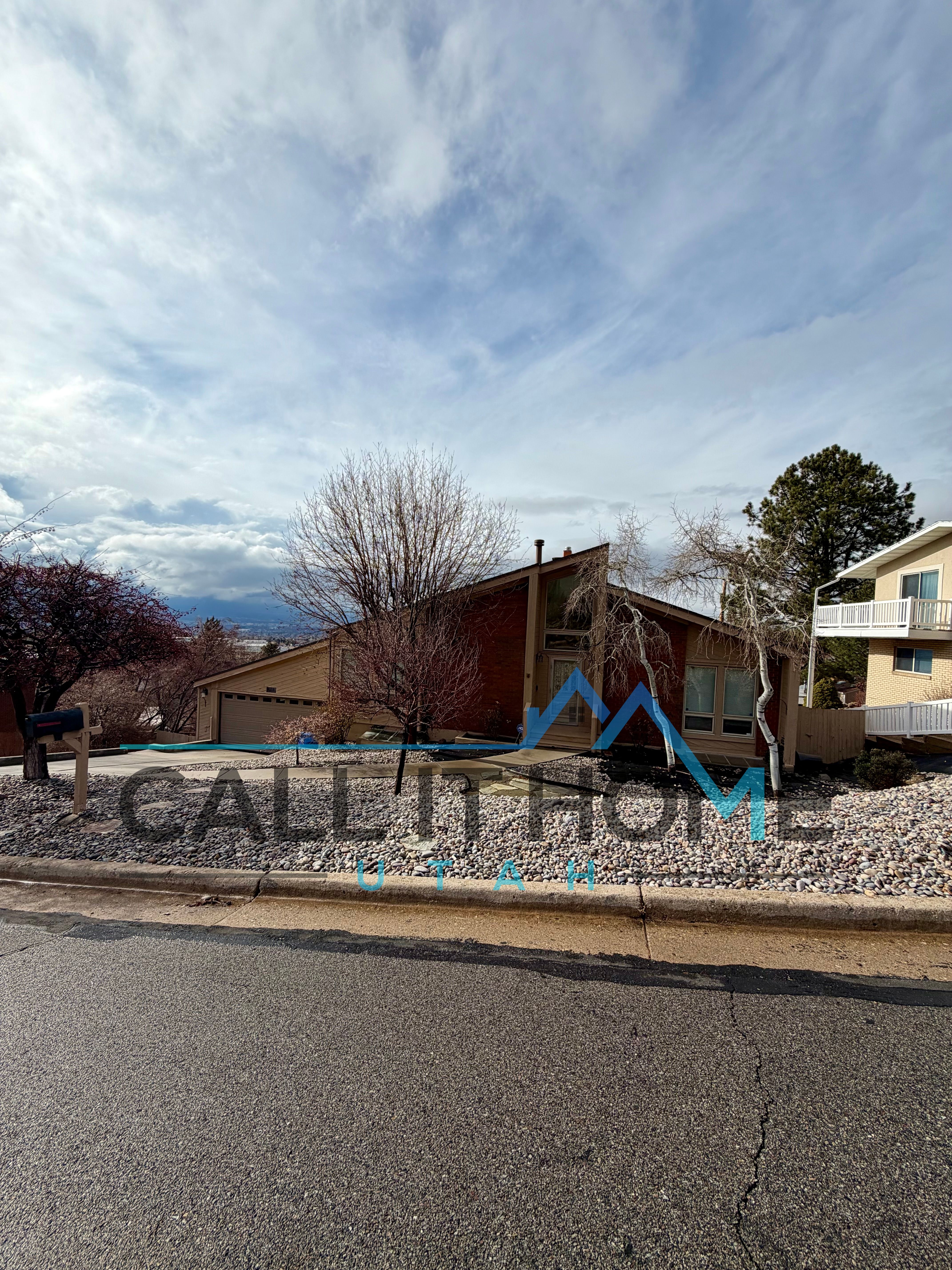 Salt Lake City House: 3596 S Crestwood Dr