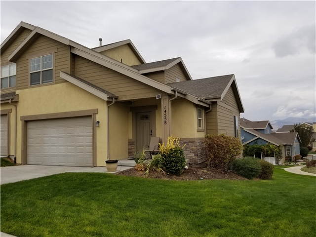 Herriman Townhome: 14558 S Pebble Rose Dr
