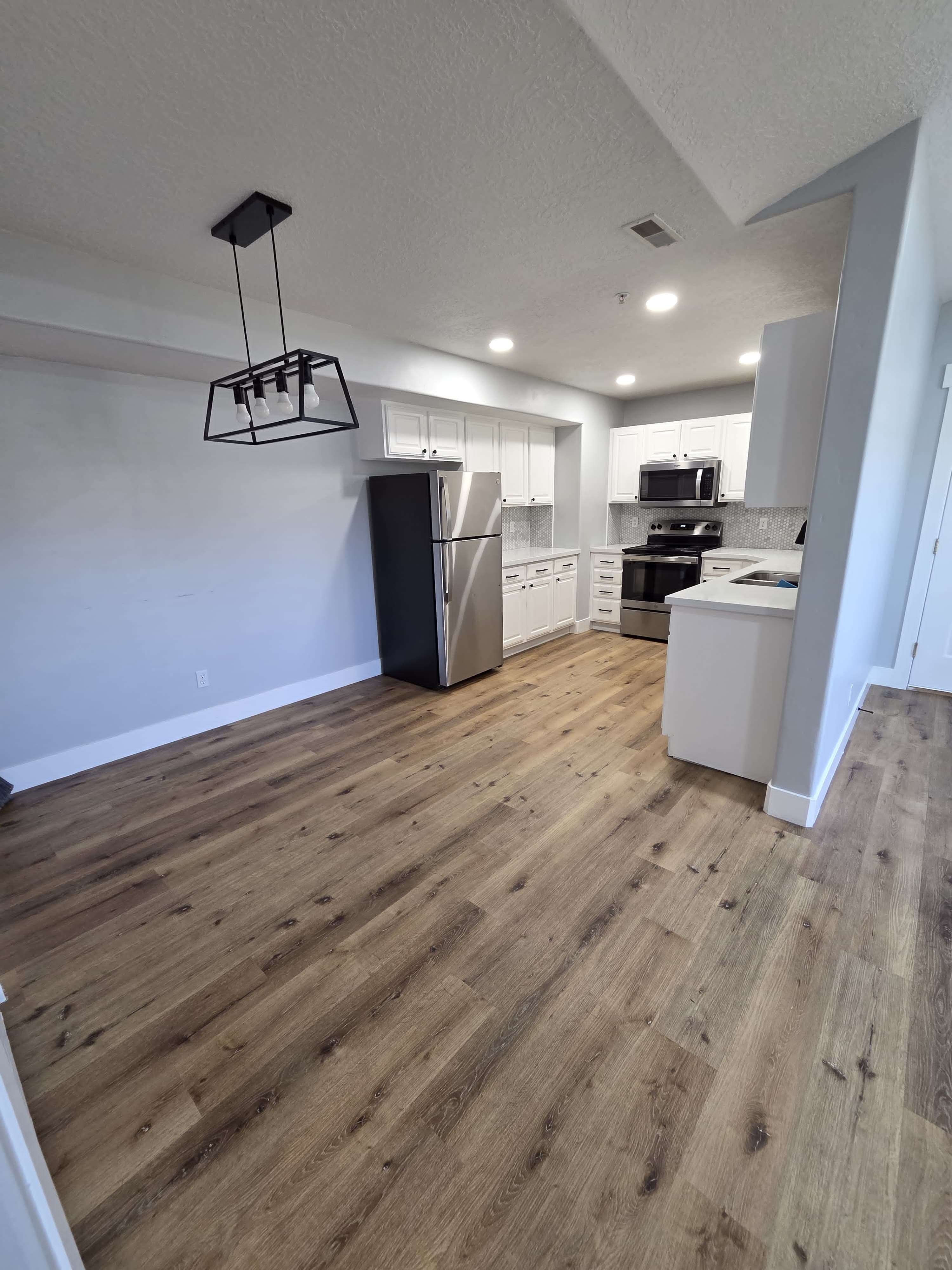 Eagle Mountain House: 8196 N Cedar Springs Rd