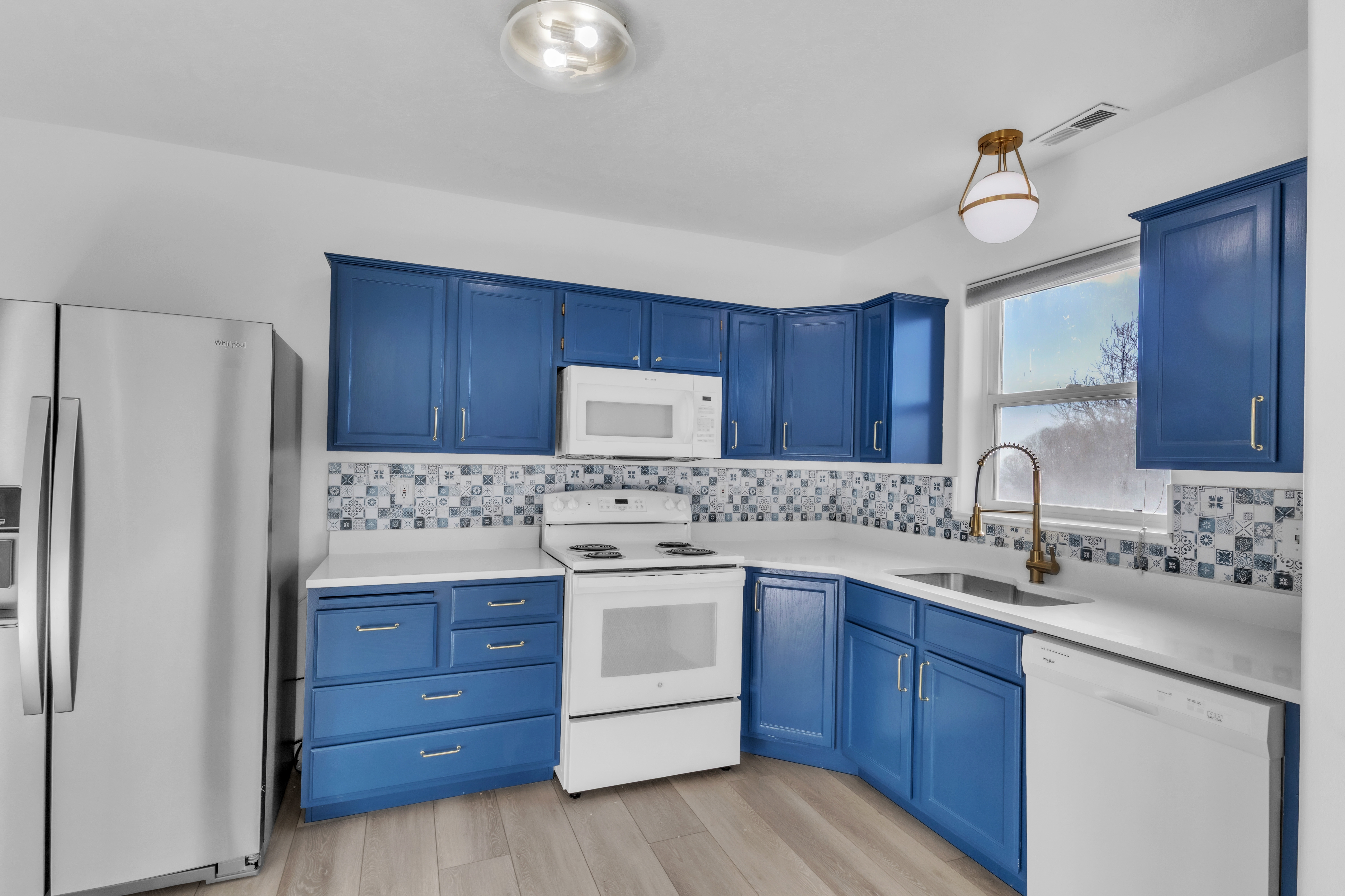 Provo House: 1559 Oak Cliff Dr