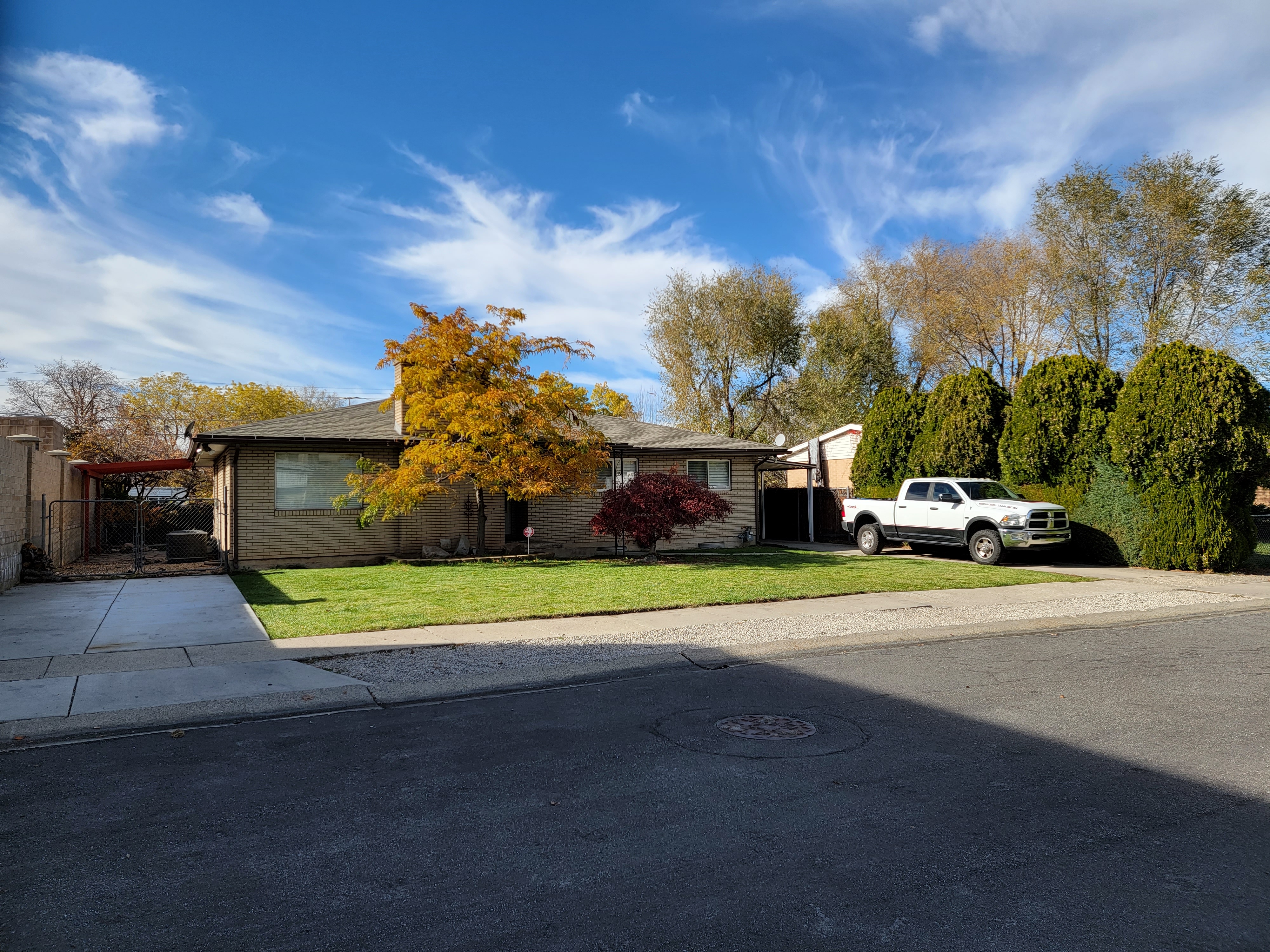 Salt Lake City In-Law/Basement: 6878 S Greendale Rd