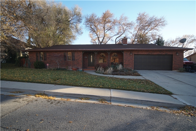 Pleasant Grove House: 652 E 630 N