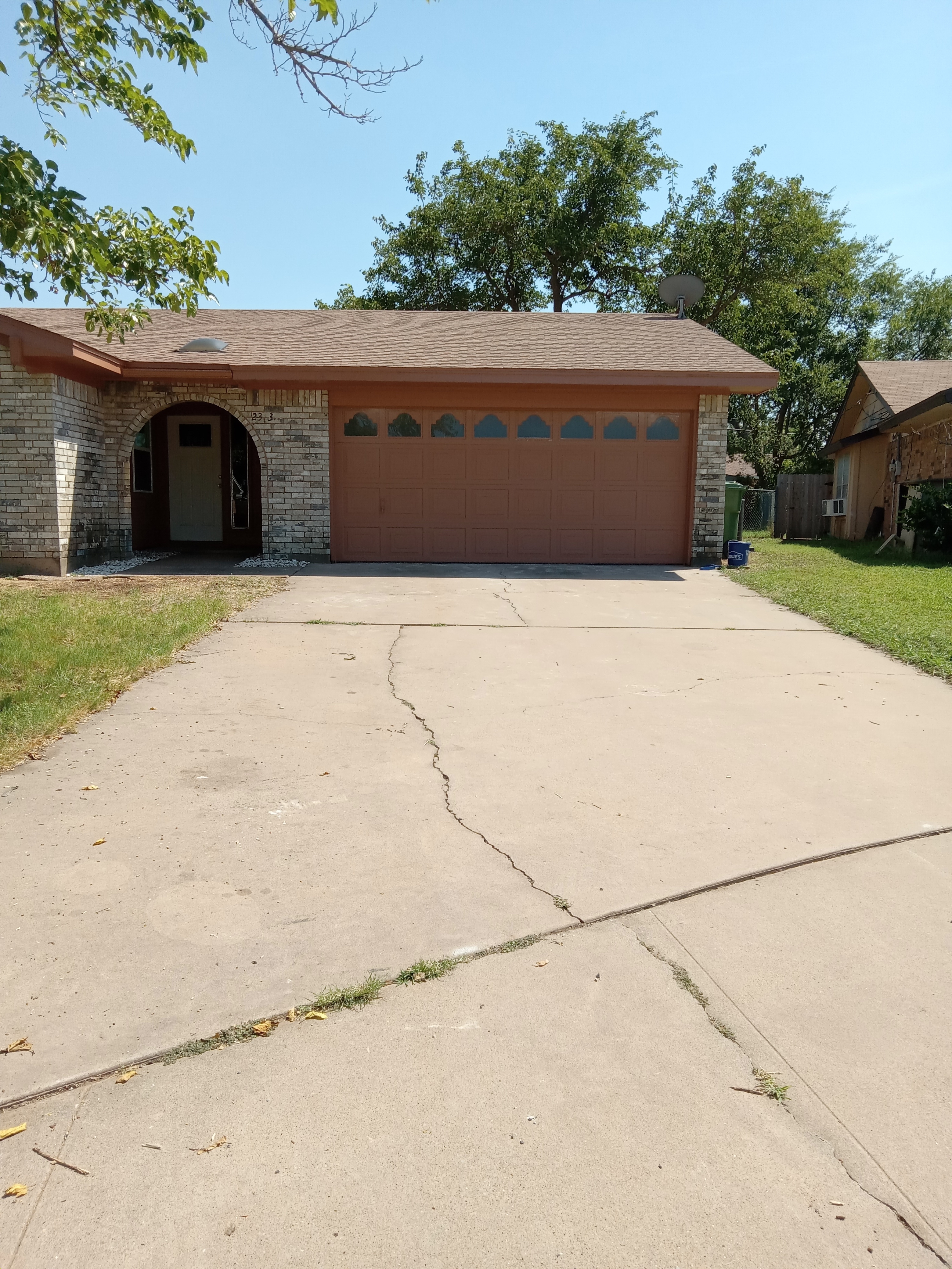 Wichita Falls House: 2313 Randolph Dr