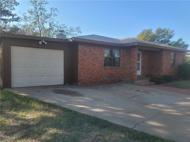 Wichita Falls House: 4001 Cynthia Ln