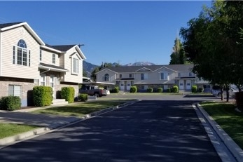 Spanish Fork Townhome: 344 E 1000 N