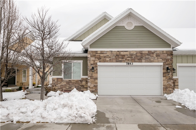 Midvale Townhome: 7843 S Farm Wood Ln