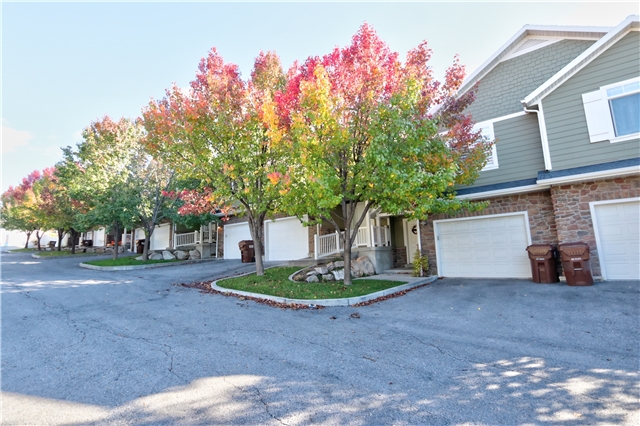 Bountiful Townhome: 2088 S Orchard Dr