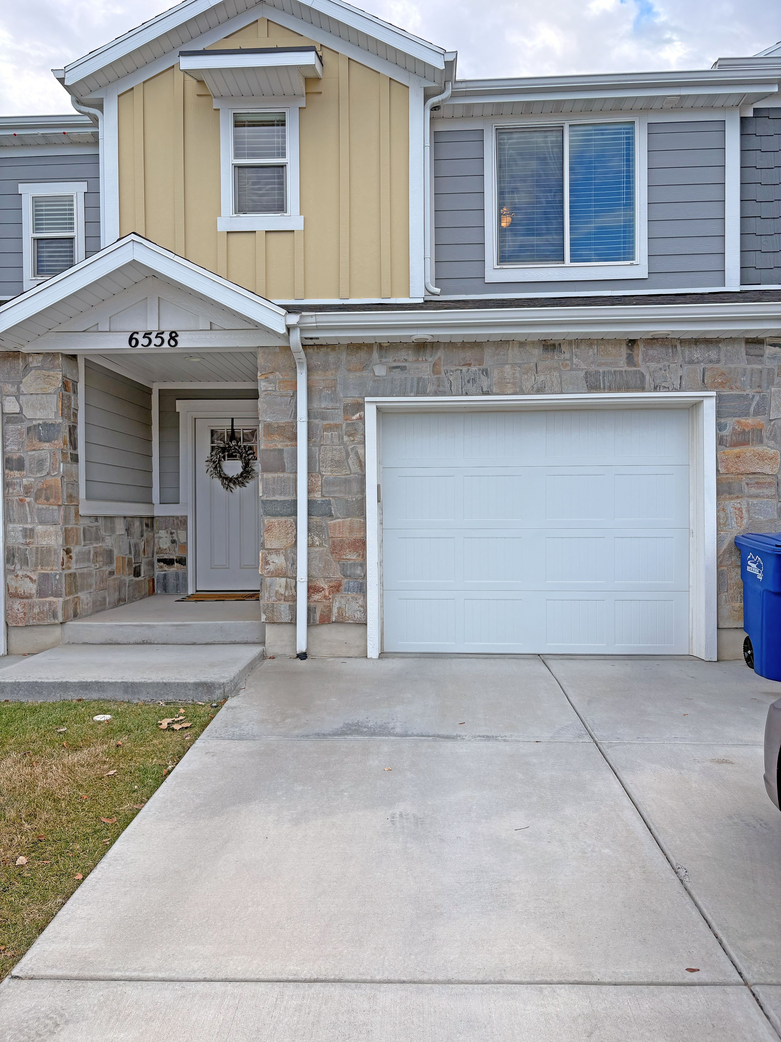 Ogden Townhome: 6558 S Aspen Ln