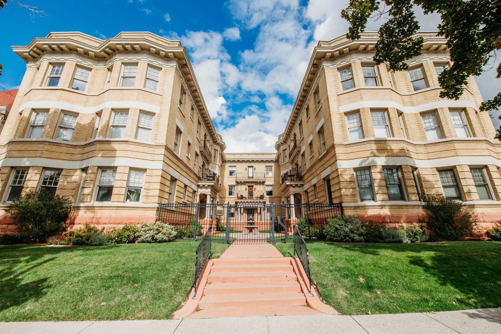 Salt Lake City Apartment: 415 E 300 S