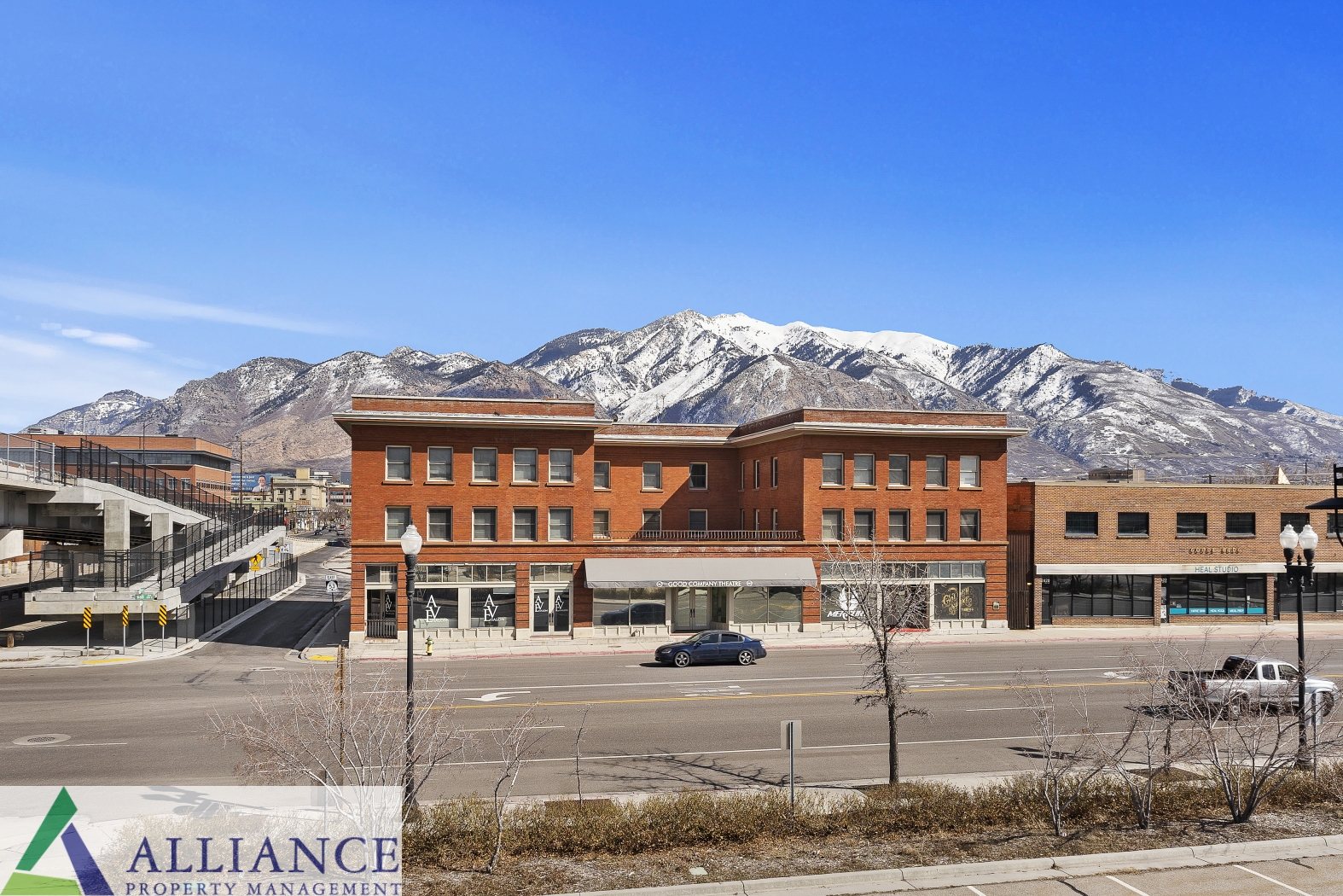 Ogden Apartment: 111 24th St