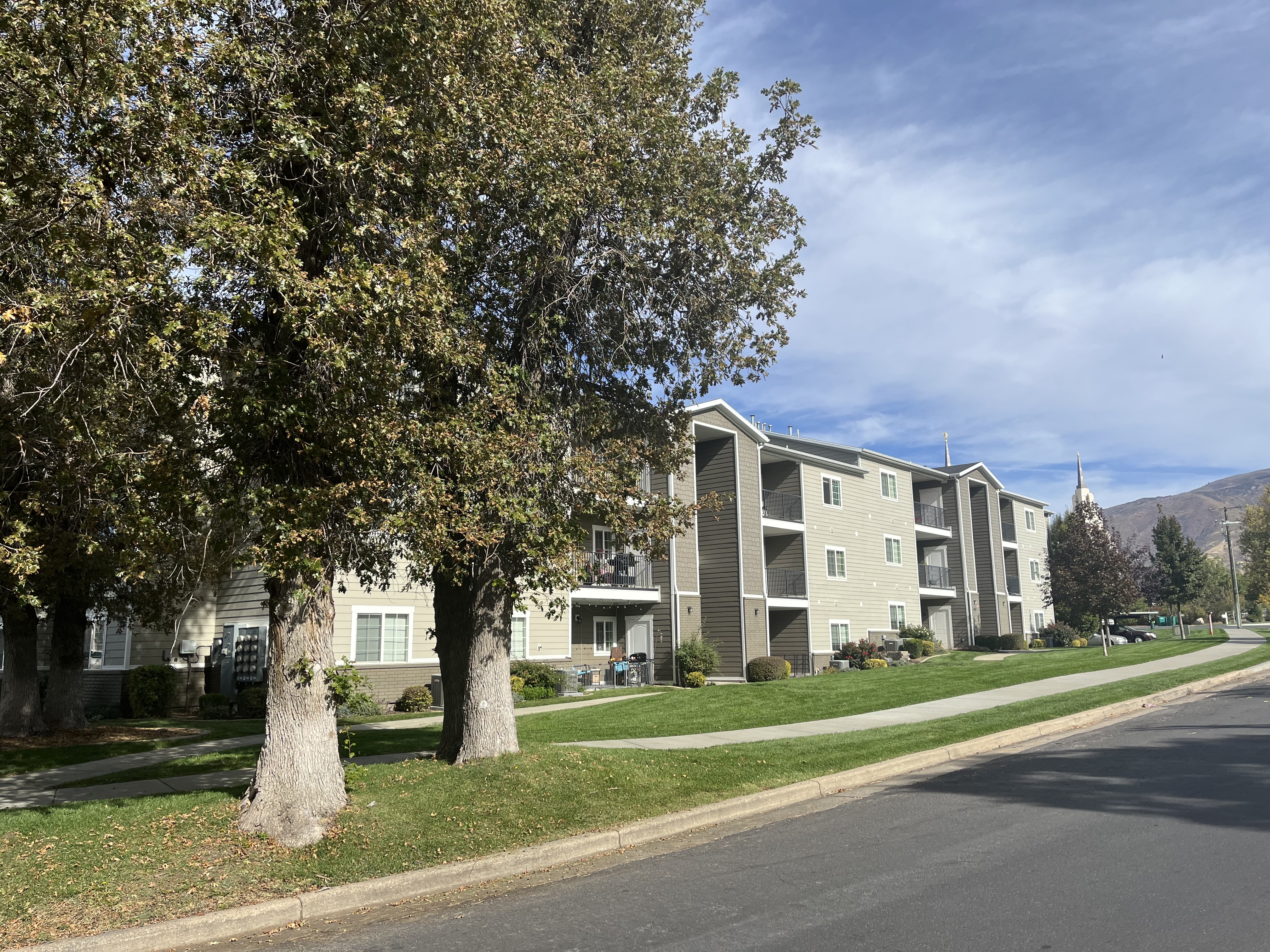 Layton Apartment: 1347 E Rosewood Ln