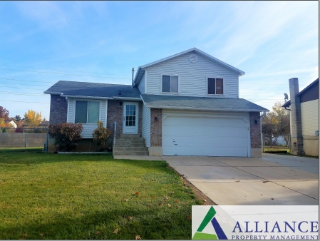 Clearfield House: 2218 S 150 W