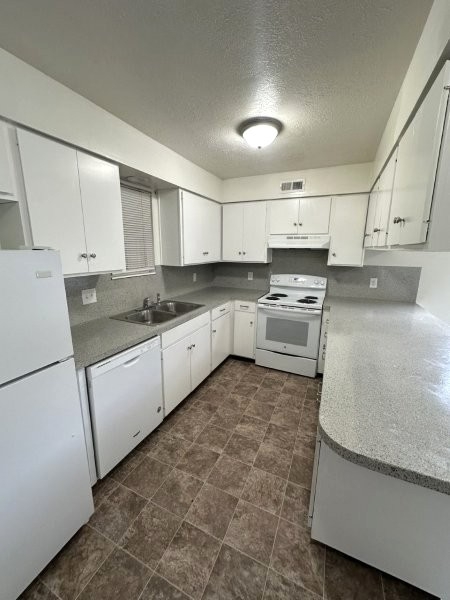 Ogden Apartment: 4380 Harrison Blvd