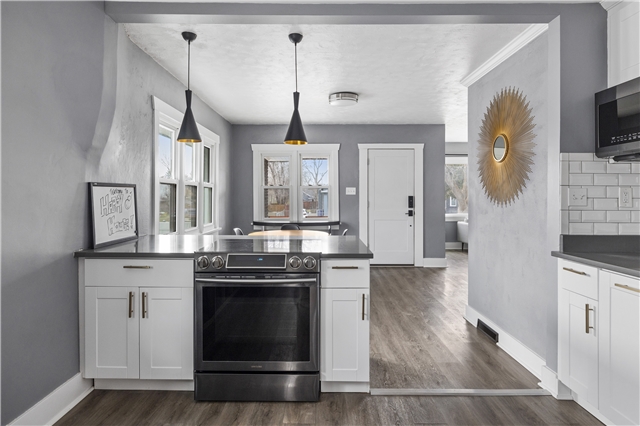 Salt Lake City House: 2299 S Windsor St