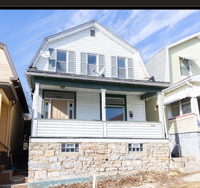 Altoona House: 1606 Bell Ave