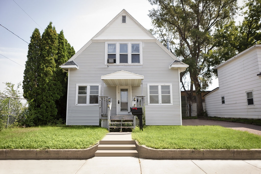 Mitchell House: 508 N Duff St