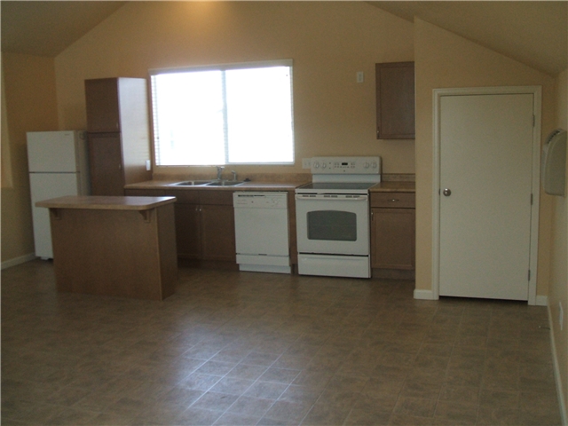 South Jordan Apartment: 11567 S Harvest Crest Way
