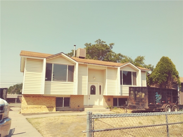 West Valley City House: 6330 W Higate Ave