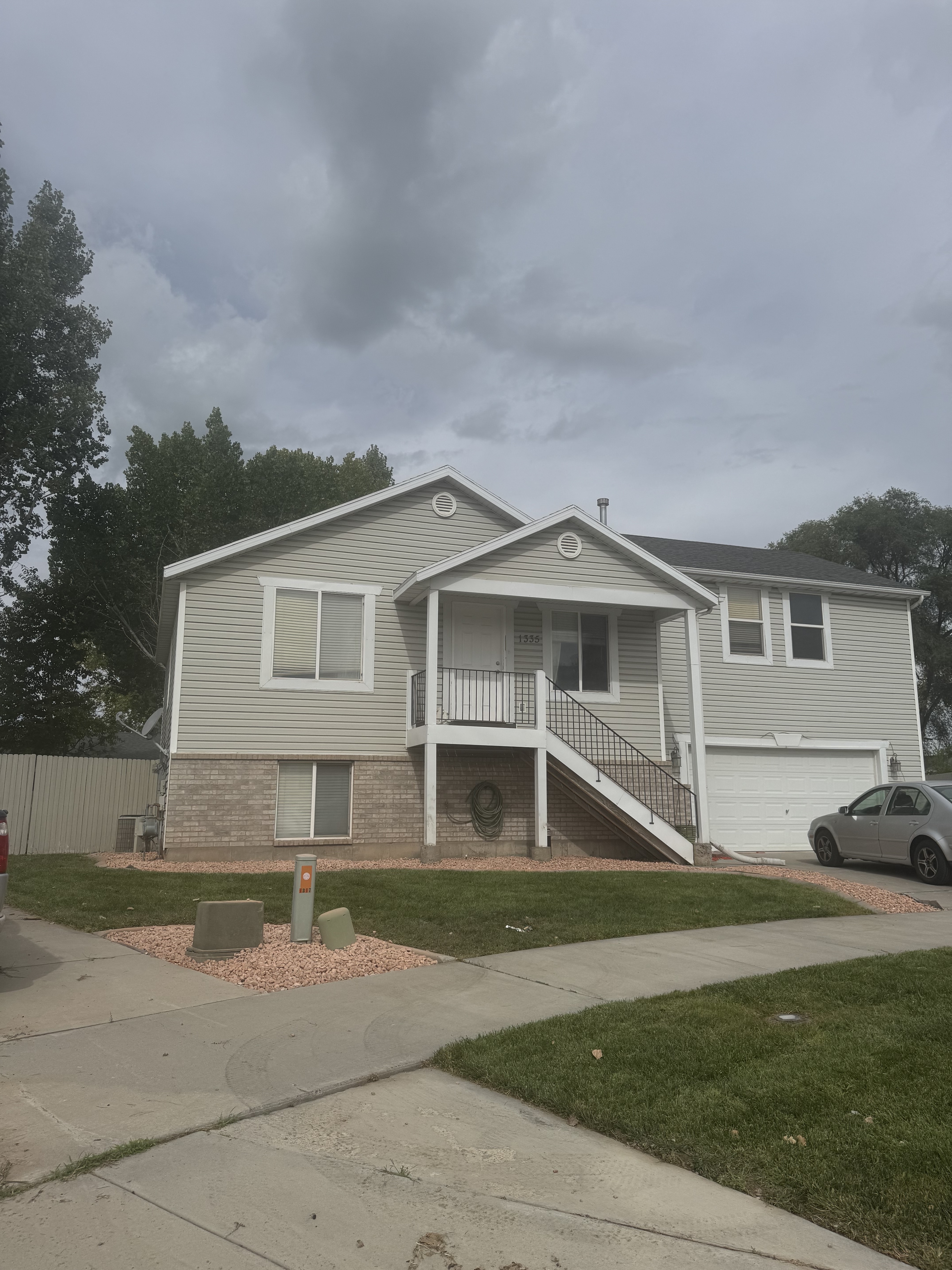 Provo House: 1335 N 2710 W