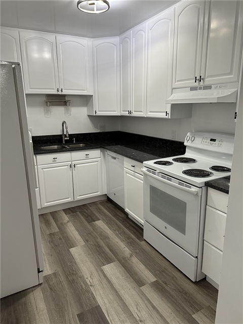 Salt Lake City House: 2956 S 2000 E