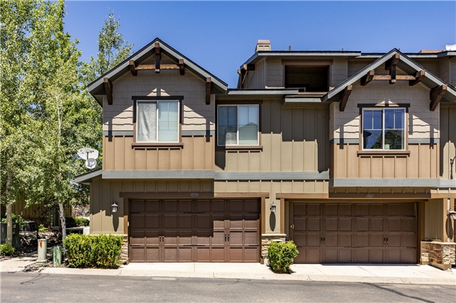 Kamas House: 852 W Carving Edge Ct