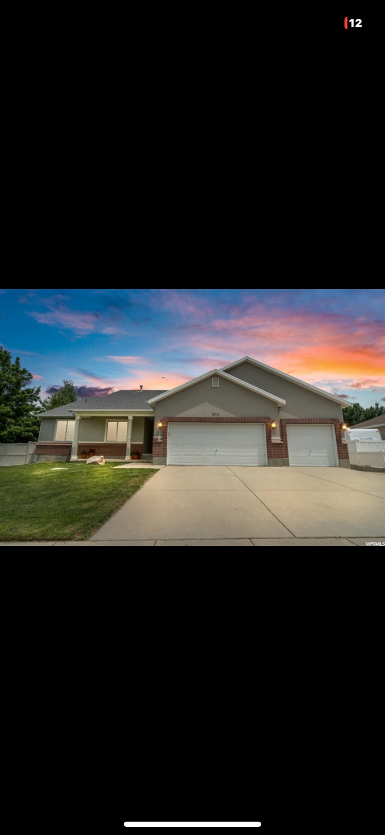 South Jordan House: 9711 S Skye Park Rd