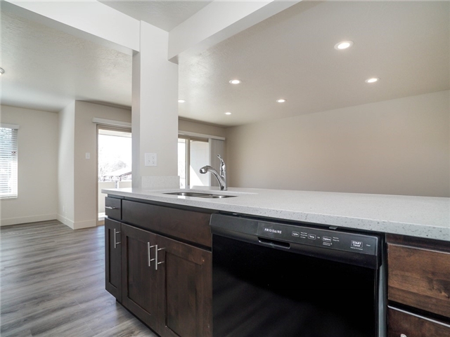 Ogden Apartment: 3257 Harrison Blvd