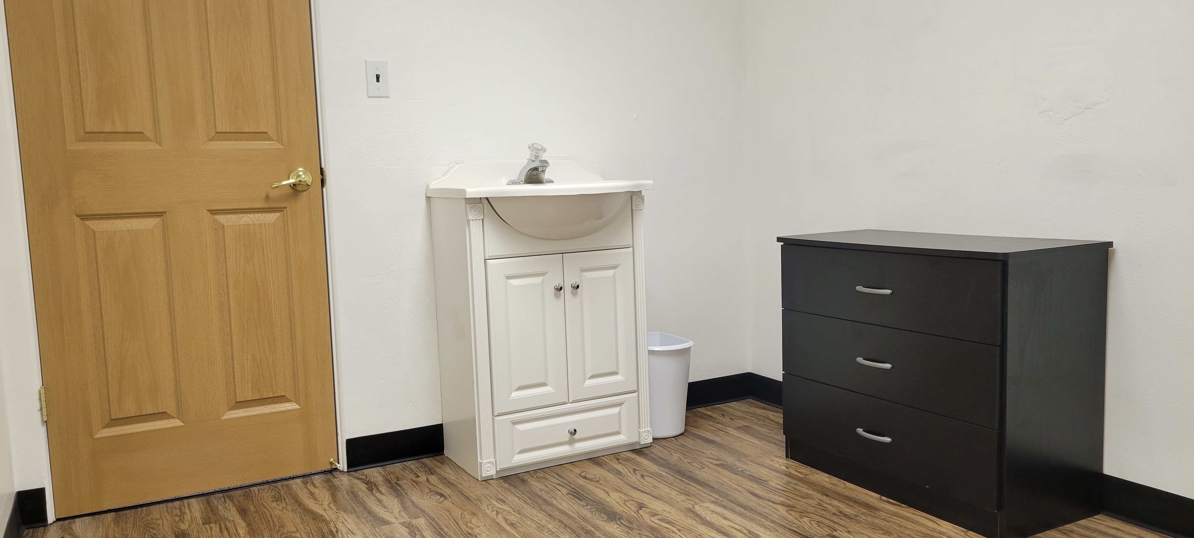 Ontario Single Room: 434 W Idaho Ave