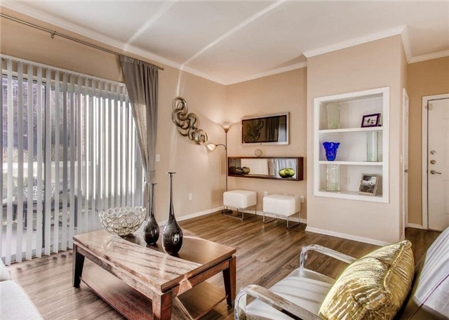 Littleton Apartment: 7501 S Utica Dr