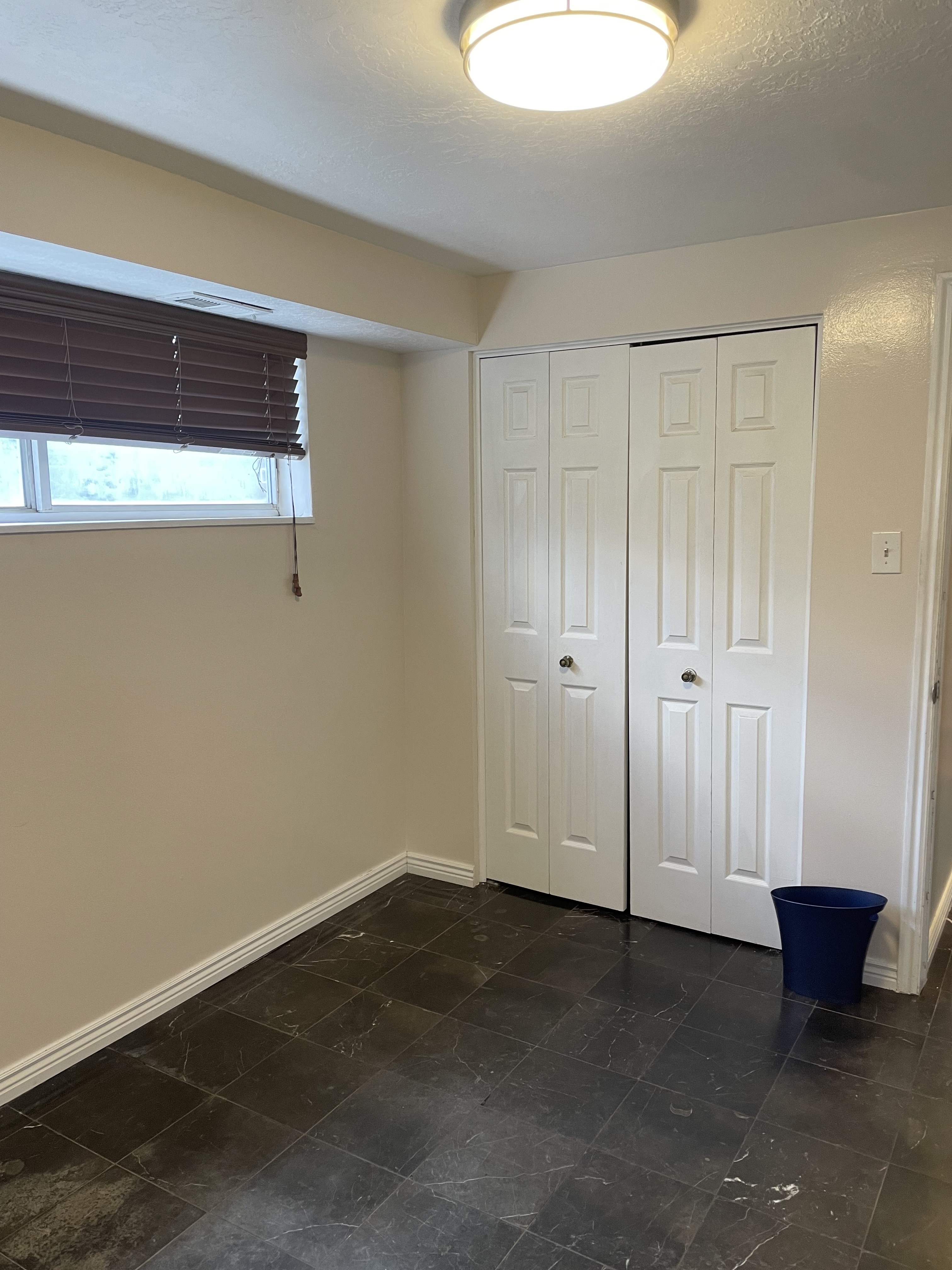 Salt Lake City Single Room: 1944 E 7090 S