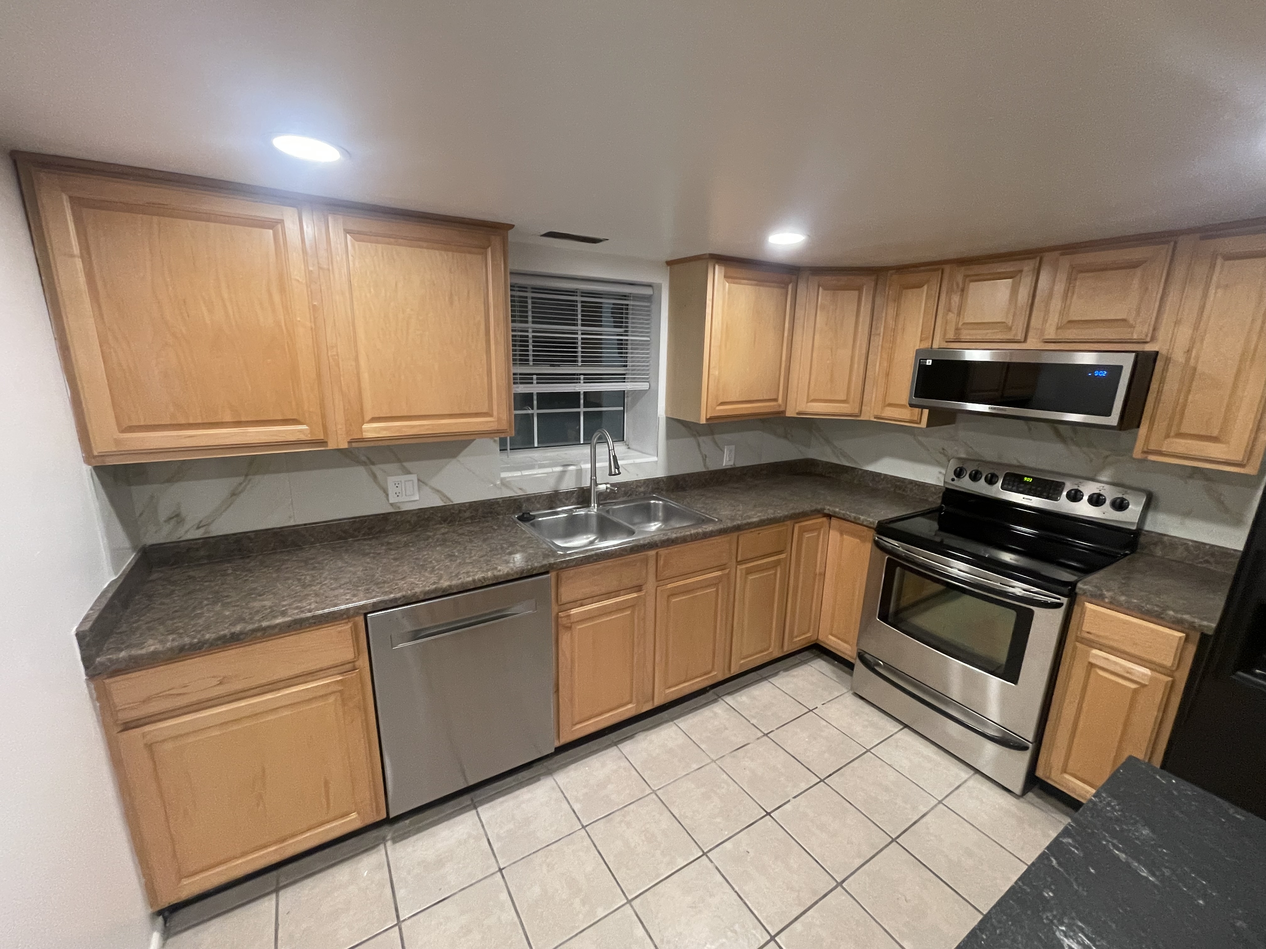 Midvale Apartment: 221 E Nicoletti Dr