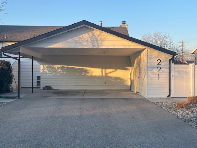Midvale Apartment: 221 E Nicoletti Dr