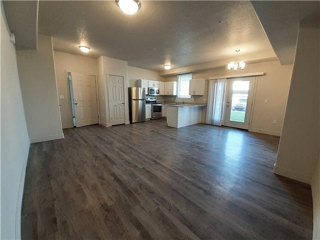 Tooele Apartment: 152 E 870 N