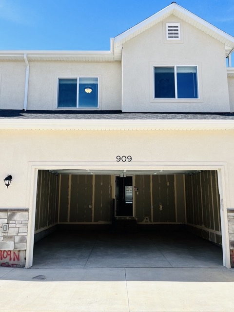 Spanish Fork Townhome: 909 N 1190 E