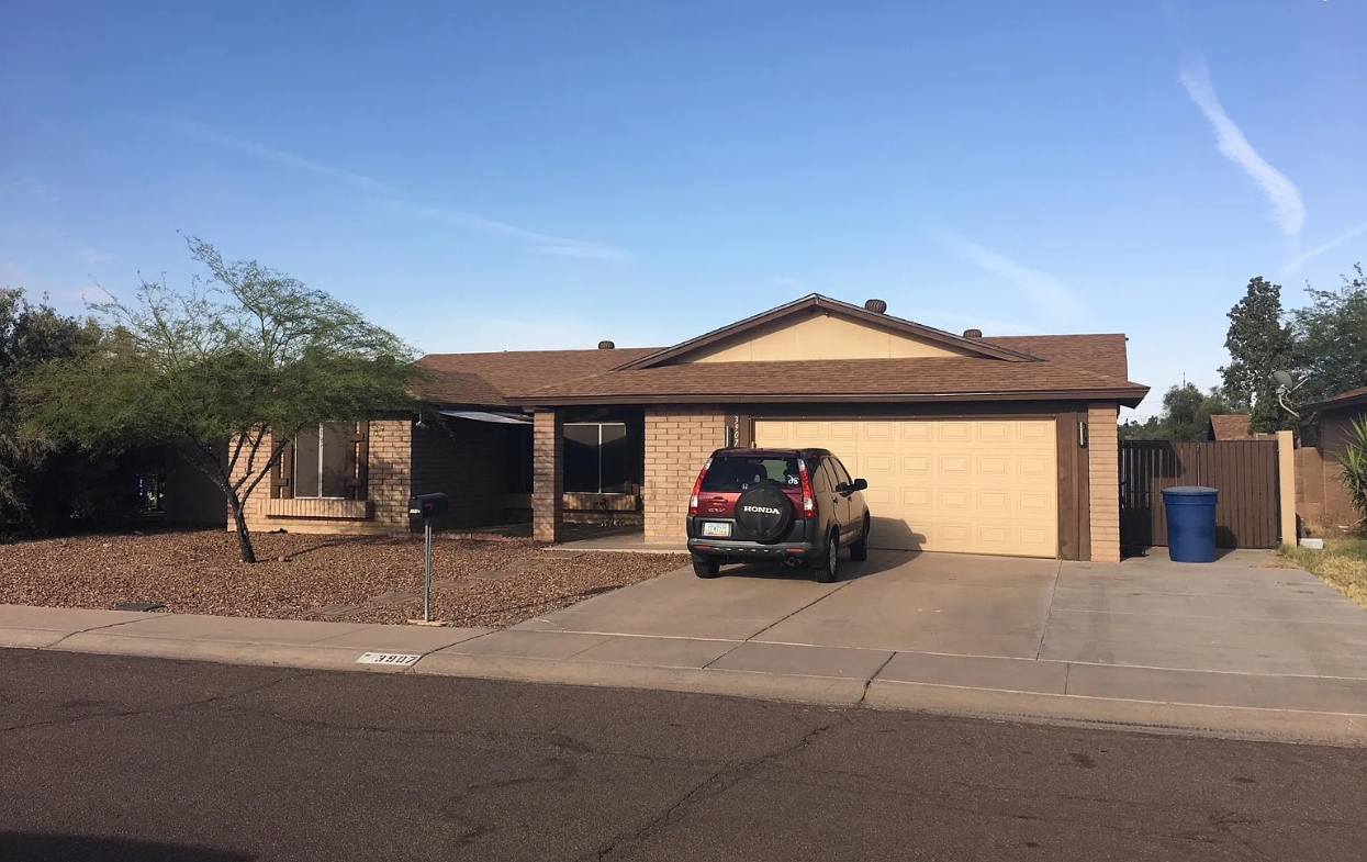 Tempe House: 3907 S Mitchell Dr