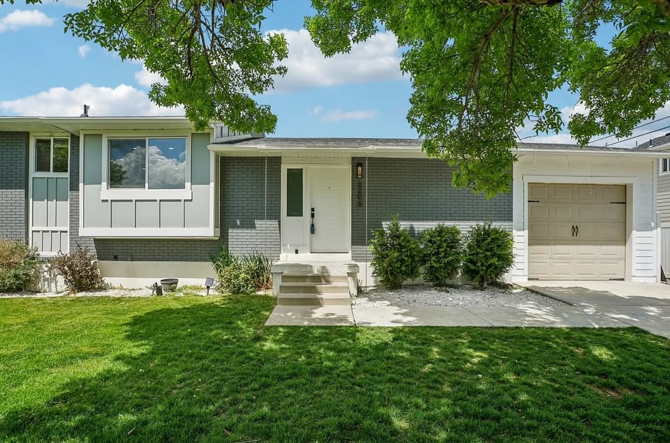 West Valley City Single Room: 5206 W Hunter Dr