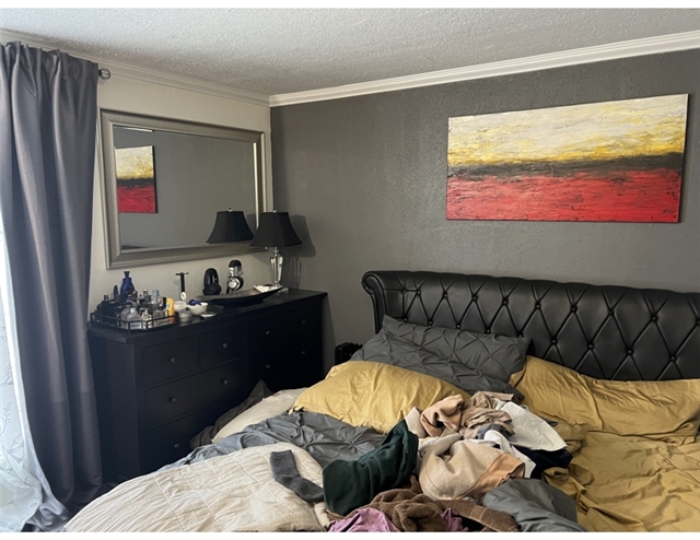 Sandy Single Room: 2941 E Robidoux Rd