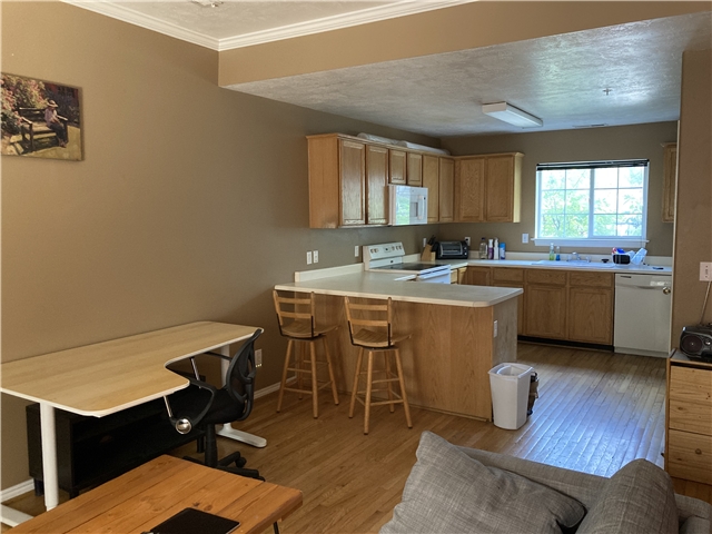 Salt Lake City Single Room: 379 E 600 S