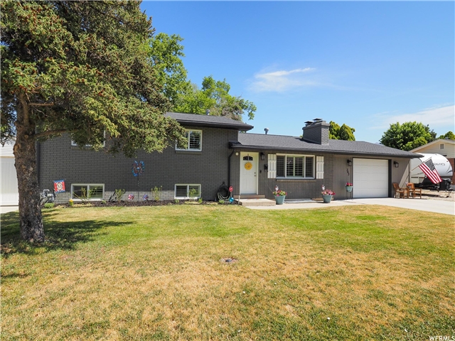 Sandy Apartment: 363 E Mountain View Dr