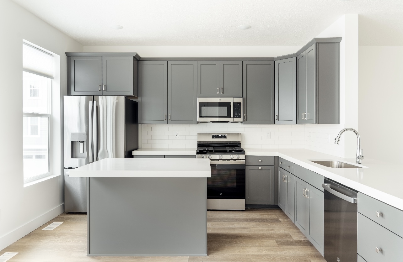 South Salt Lake Townhome: 156 E Linkwood Pl