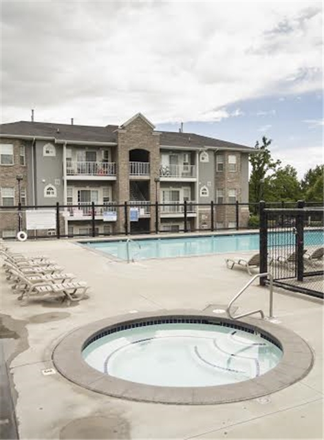 Provo Single Room: 364 N Seven Peaks Blvd