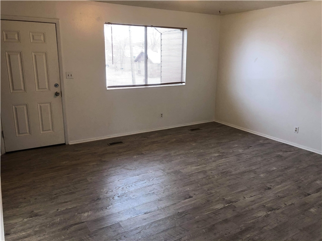 Logan Apartment: 509 W 500 N