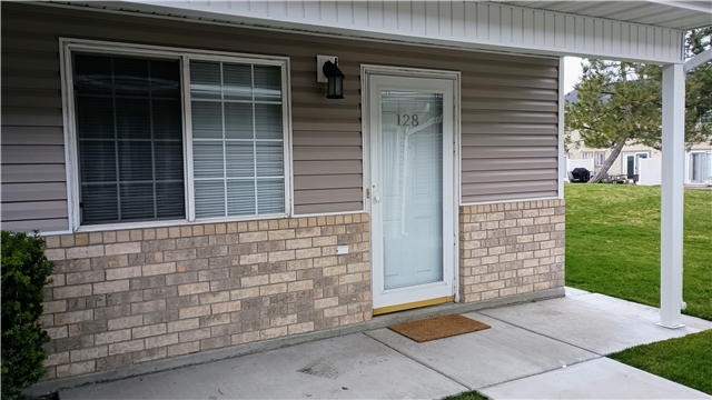 Logan Townhome: 128 W 1320 S