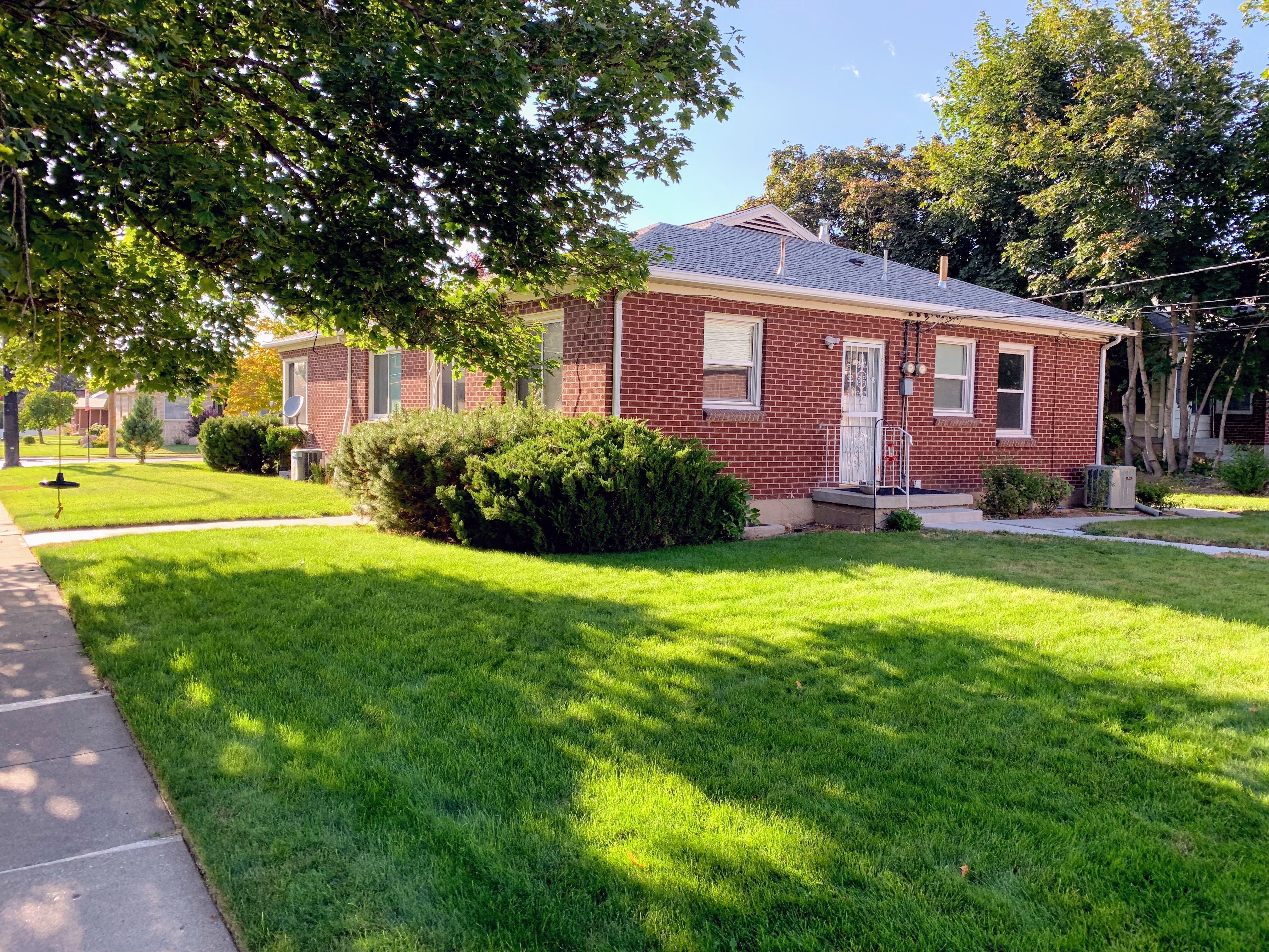 Salt Lake City Single Room: 2103 E 1700 S