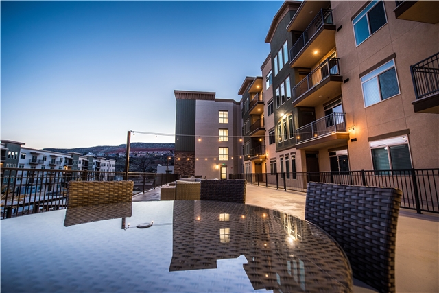 Saint George Apartment: 201 W Tabernacle St